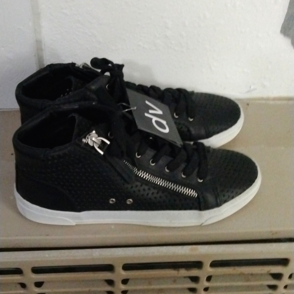 Women's Shoes